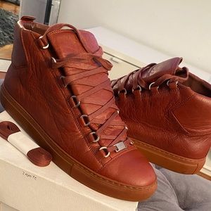 Balenciaga arenas ( used)
